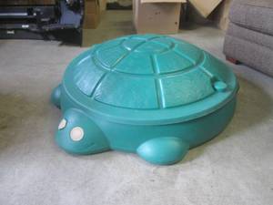 lot 145 image: (BR1) Little Tikes Turtle Sand Box ...