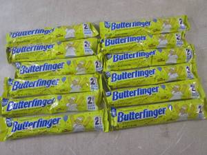 lot 229 image: (B-1) 12 Butterfinger 2pc Share Pac...