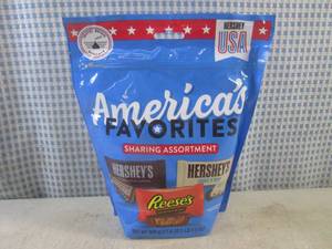 lot 259 image: (B-3) Sharing Assortment Bag of Hes...