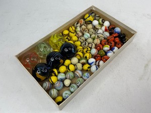 lot 44 image: Vintage Marble Lot 1