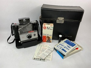 lot 54 image: Vintage Polaroid Automatic 101 Land Camera with Carrying Case