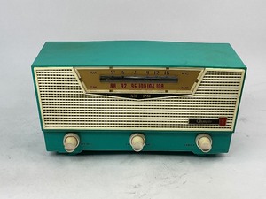 lot 60 image: Aquamarine AMFM Vintage Olympic Radio - WORKS