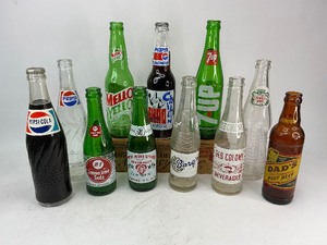 lot 86 image: Vintage Soda Pop Bottle Lot
