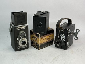 lot 90 image: 3 Antique Cameras - Hollywood Reflex, Cadet, & Movie Camera