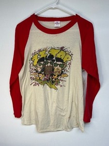 lot 92 image: Vintage 1981 ZZ Top Concert T-Shirt