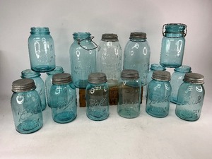 lot 148 image: Antique Canning Jar Lot