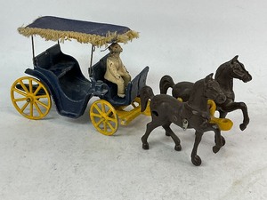 lot 149 image: Stanley Toys Cast Iron Horse and Buggy Carriage with Driver