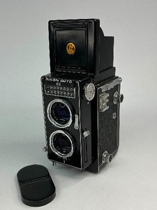 lot 14 image: Ricoh Auto 66 Twin Lens Camera