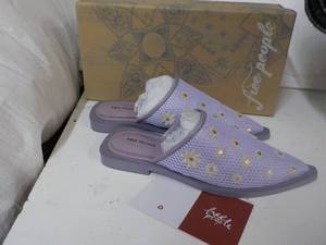 lot 5 image: Free People Size 7 Becky Daisy Mule...