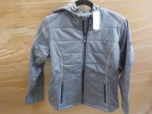 lot 34 image: Cutter and Buck size M Weather Tec ...