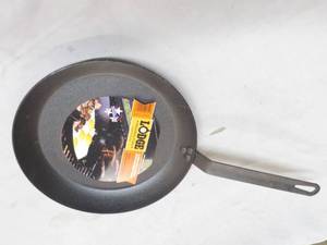 lot 81 image: Lodge 12 Seasonal Steel Skillet...