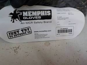 lot 104 image: 12 pairs Memphis Industrial Work Gl...