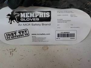 lot 105 image: 12 pairs Memphis Industrial Work Gl...