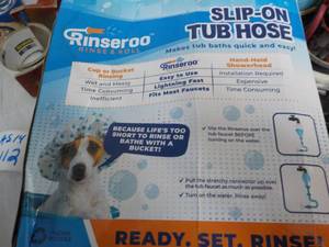 lot 112 image: Rinseroo Slip-On Tub hose for pet b...