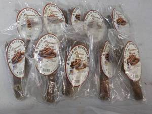 lot 141 image: 10 ct A Touch of Country Magic Cinn...