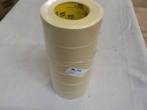 lot 187 image: 6 Rolls 3M High Performance Automot...