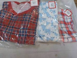 lot 231 image: 3 size 3X Pjs...
