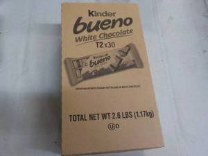 lot 264 image: Kinder Bueno 30 pack Bars...