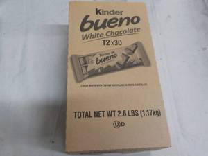 lot 265 image: Kinder Bueno 30 pack Bars...