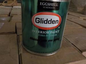 lot 273 image: 8 qts Glidden Interior paint- your ...