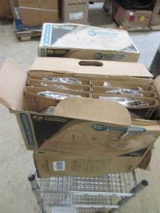 lot 31 image: 6 packages of 6 lithonia lighting 5...
