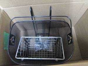 lot 160 image: lot of bike baskets...