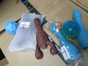 lot 208 image: lot of dog toys...