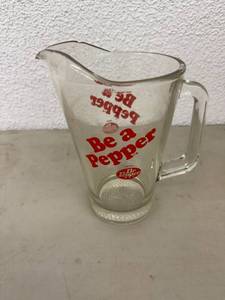 lot 3 image: Dr Pepper Be A Pepper Glass Pitcher
