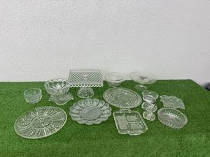 lot 35 image: Glass Trays, Serving Platers & Bowls
