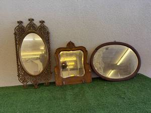 lot 84 image: Mirrors