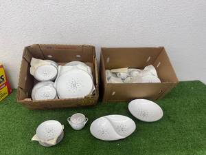 lot 109 image: 10 Place Setting Sango China Set