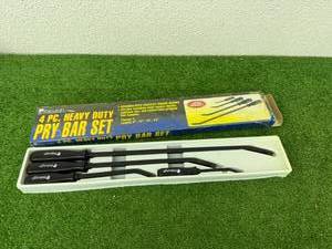 lot 153 image: 4 Piece Pry Bar Set