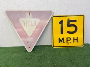 lot 170 image: Decommissioned Road Signs