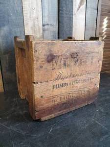 lot 13 image: Super Heavy duty Vintage Wooden Box Vickers Hydraulic