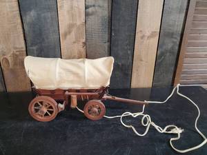 lot 102 image: Antique Covered Wagon Wood and Cloth with Great Detail