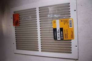 lot 105 image: Everbilt 14 in x 10 in Air Return Grille