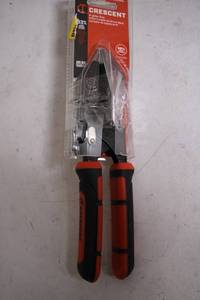 lot A-115 image: Crescent 9-Inch Miter Snip CTM45RS