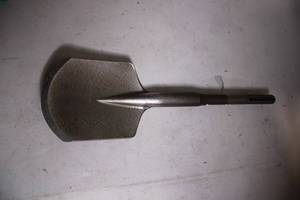 lot 117 image: Heavy Duty SDS Max Tile Chisel Bit - 11 inches Long