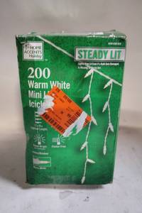 lot 136 image: 200 Warm White Mini Icicle Lights String - 17 Ft