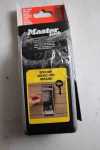 lot 178 image: Master Lock Wall-Mount Key Box with Combination Lock