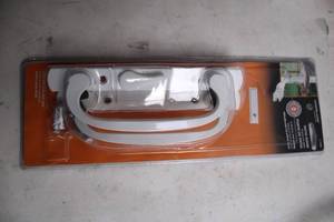 lot 243 image: Prime-Line Patio Door Handle Set with Keyed Lock