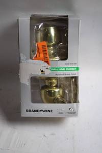 lot 320 image: Brandywine Hall and Closet Polished Brass Door Knob Set