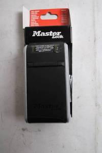 lot 346 image: Master Lock Wall Mount Lock Box with Combination