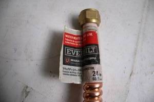 lot 368 image: Everbilt 24-Inch Copper Water Heater Flex Connector 34 FIP