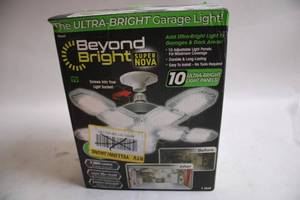 lot 378 image: Beyond Bright Super Nova Ultra-Bright Garage Light
