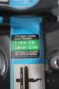 lot 400 image: Universal Storm Door Lock Set with Handle and Key