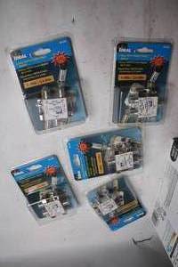 lot 462 image: Set of 5 Ideal 2-Way HDTV Digital Cable Splitters 5 MHz - 2.4 GHz