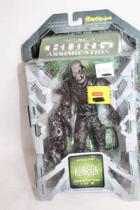 lot 46 image: Star Trek Borg Assimilation Klingon Action Figure