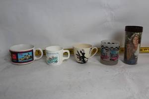 lot 144 image: Set of 5 Vintage Decorative Mugs and Glass Cups