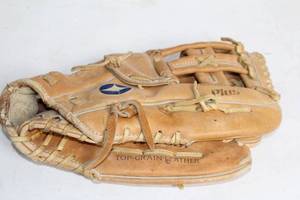 lot 188 image: Vintage Spalding Top-Grain Leather Baseball Gloves - Set of 2